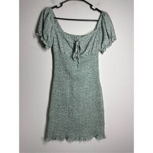 Blāshe Clothing Floral Light Dust Green Babydoll Dress Size S